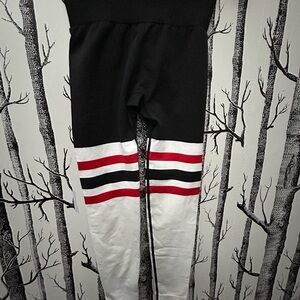 Trendy women’s Black and red Striped leggings SMALL